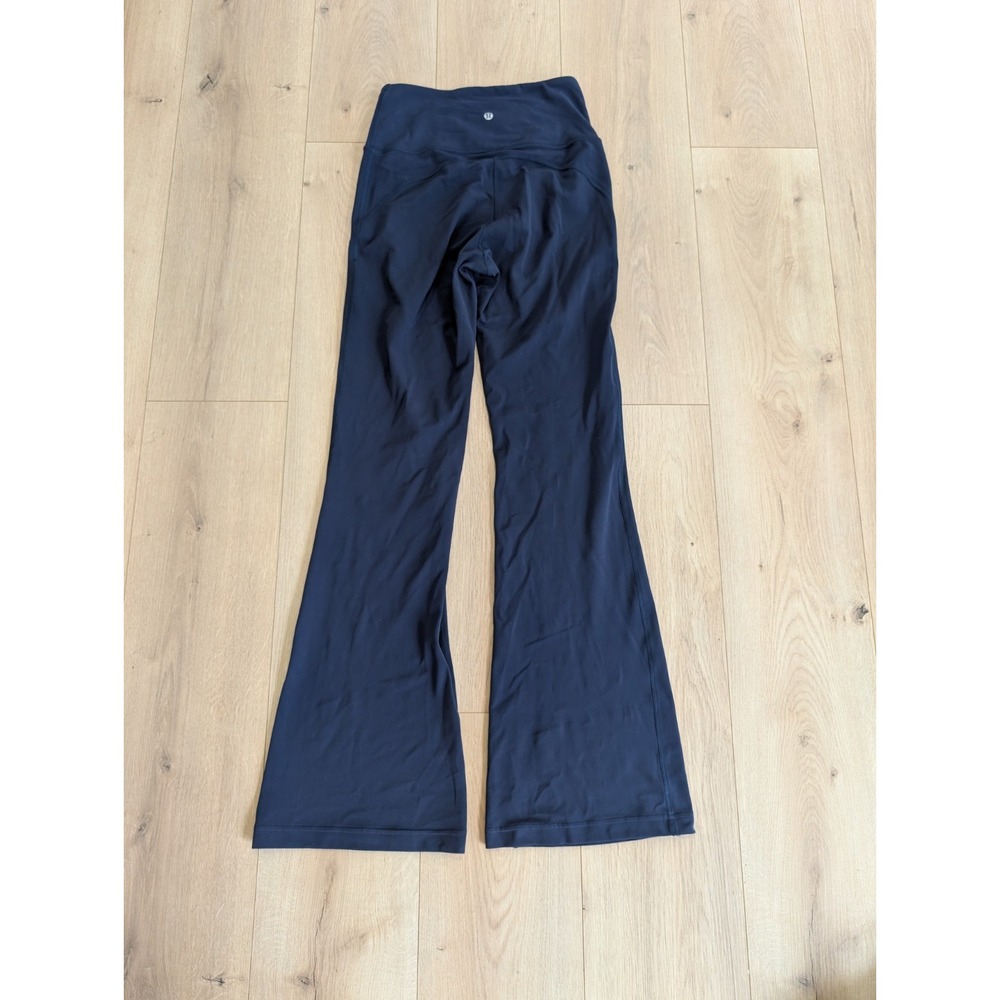 Lululemon Groove Super High-Rise Flared Nulu Pant Size 6 True Navy Excellent 32"